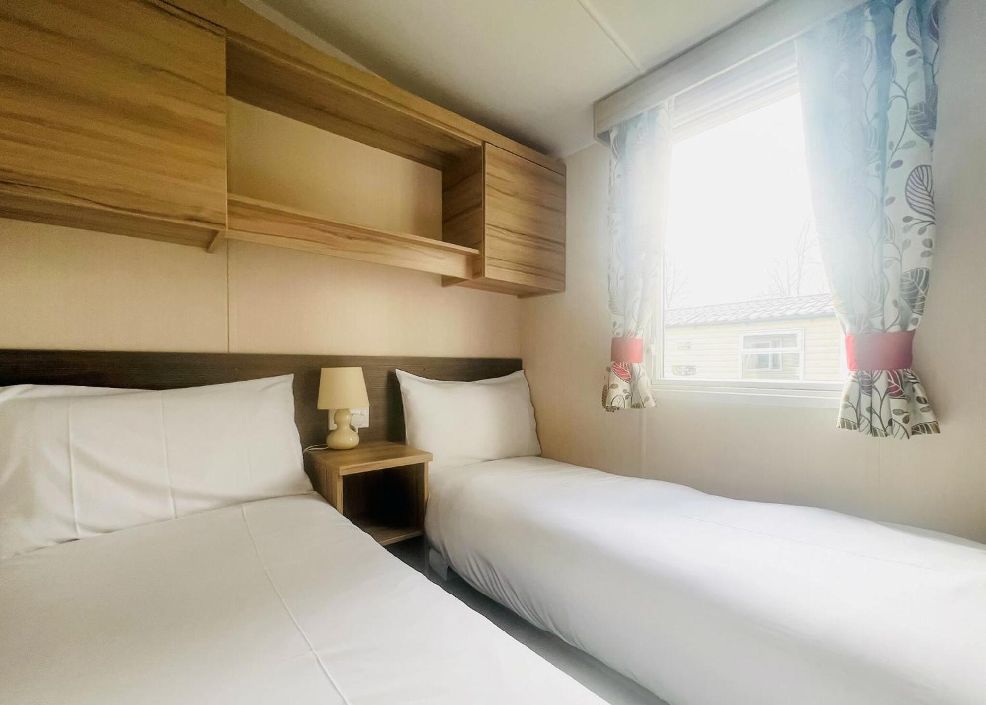 Woodovis Park Hotel Тависток Екстериор снимка
